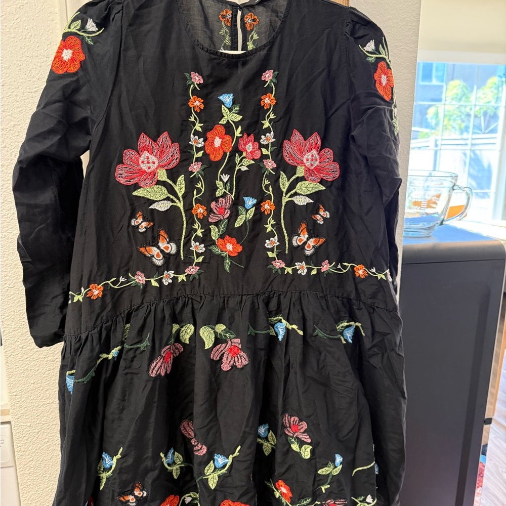 Zara Embroidered Floral Black
Babydoll Swing Dress Women's Bohemian Flower - Picture 1 of 2
